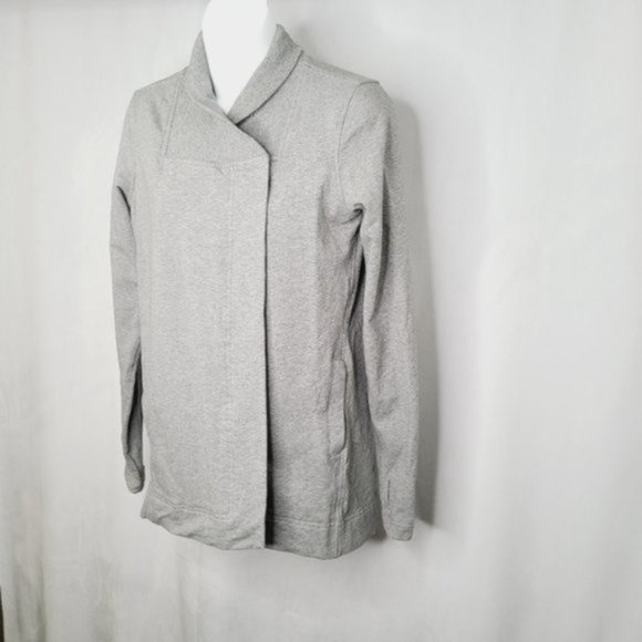 SOLD Lululemon Belle Wrap - Heathered Medium Grey - Picture 3 of 8